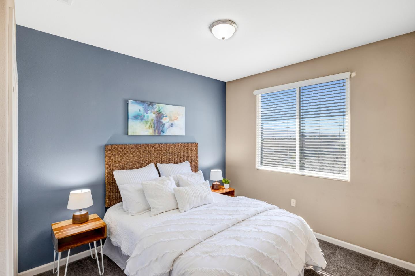 Detail Gallery Image 11 of 18 For 1690 Piazza Dr, Salinas,  CA 93905 - 5 Beds | 3 Baths