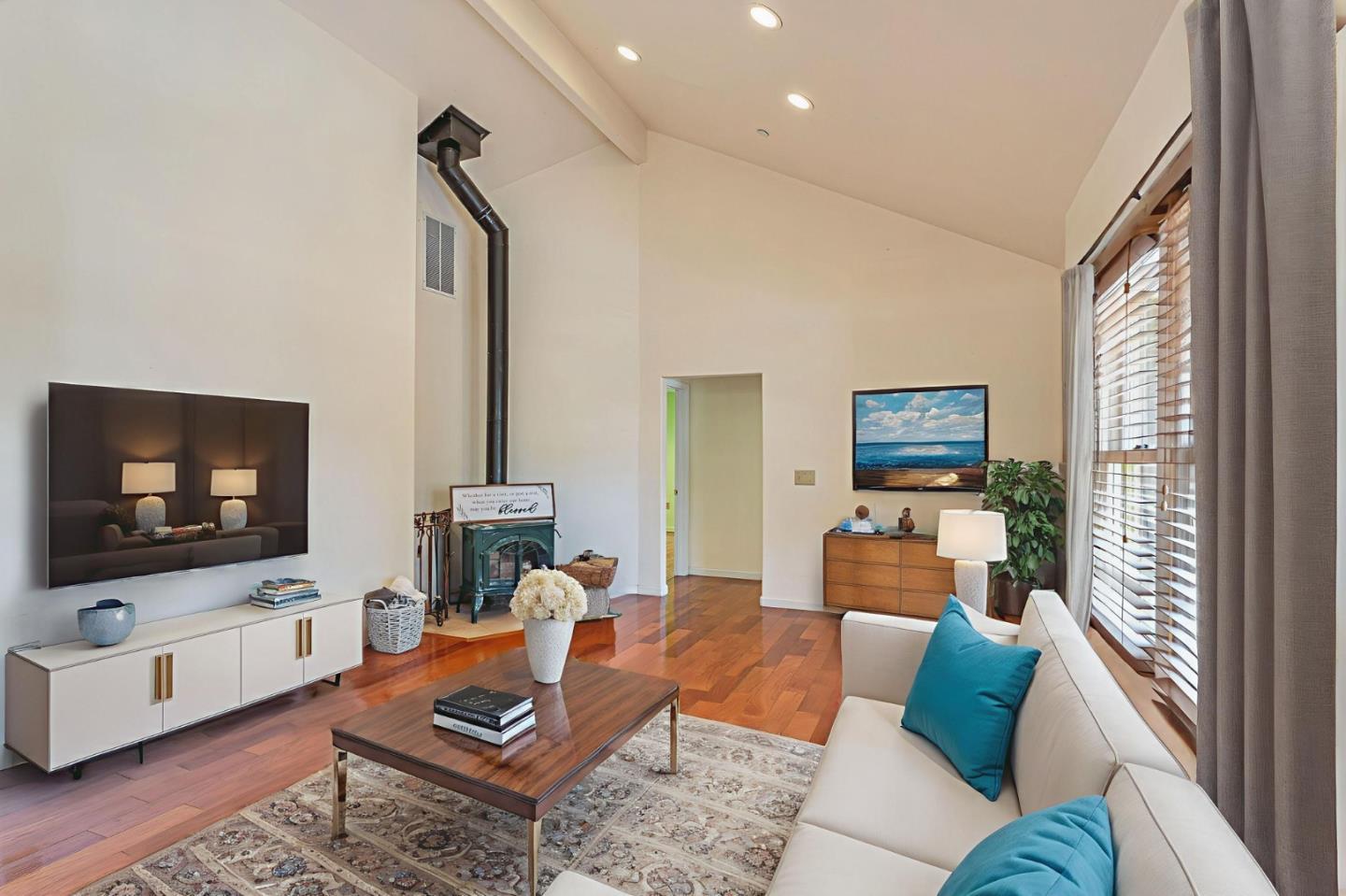 Detail Gallery Image 6 of 29 For 89 Hatton Ave, Spreckels,  CA 93962 - 6 Beds | 3 Baths