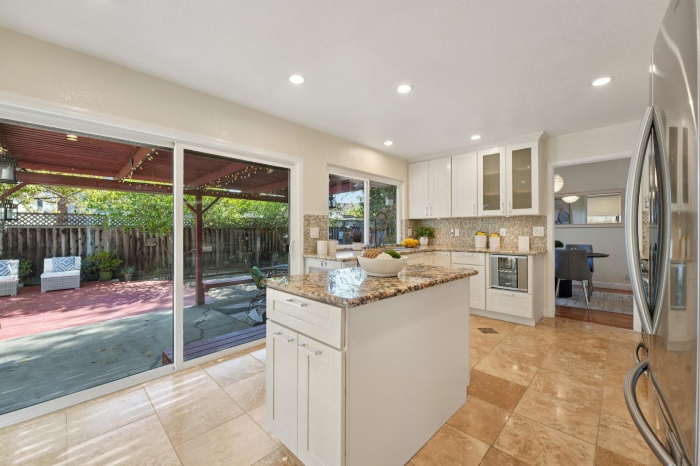 Detail Gallery Image 17 of 69 For 5330 Avenida Almendros, San Jose,  CA 95123 - 4 Beds | 3 Baths