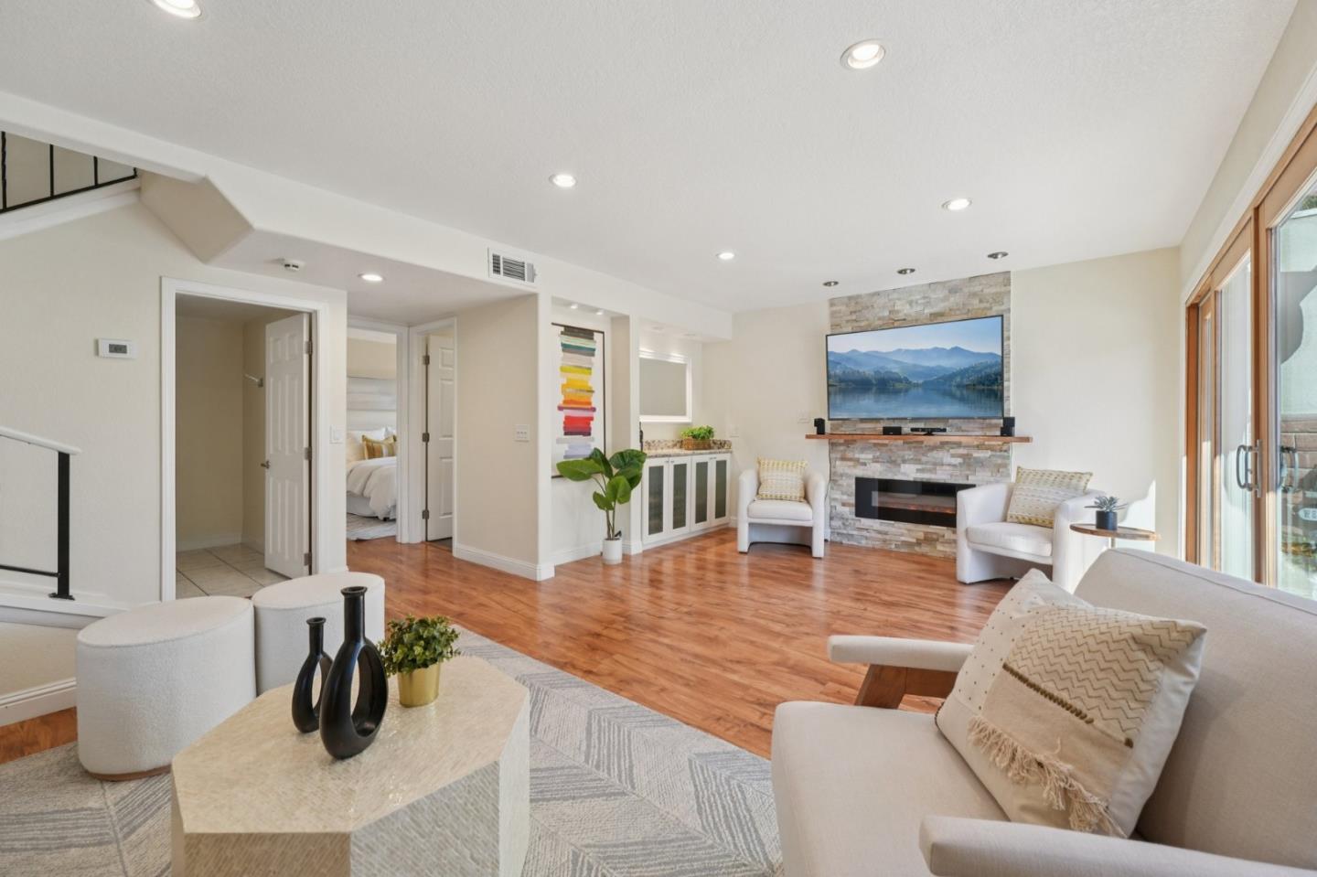 Detail Gallery Image 20 of 69 For 5330 Avenida Almendros, San Jose,  CA 95123 - 4 Beds | 3 Baths