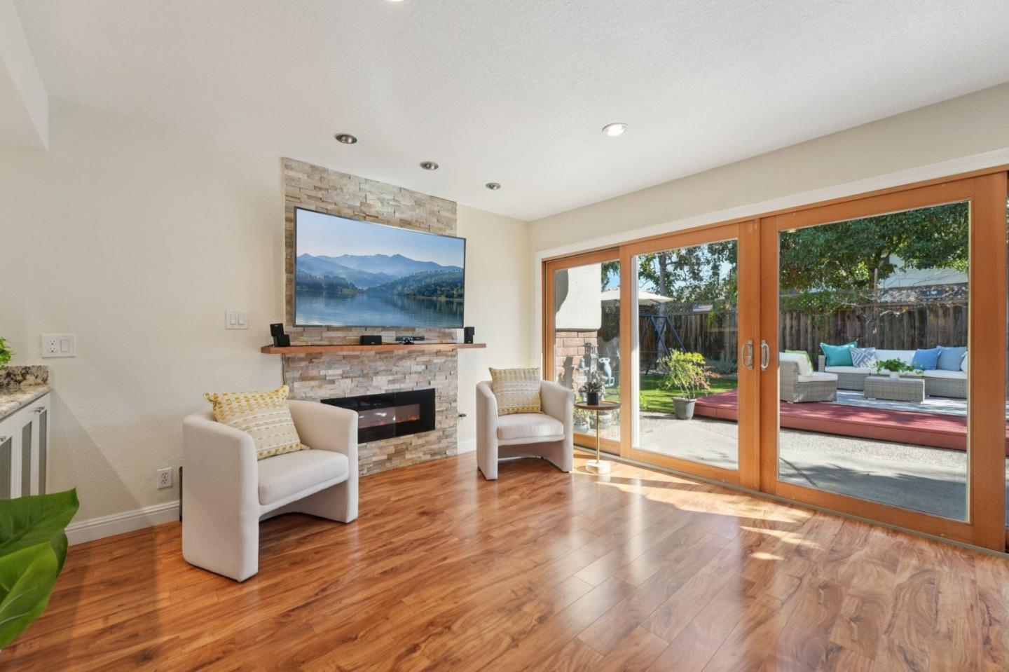 Detail Gallery Image 23 of 69 For 5330 Avenida Almendros, San Jose,  CA 95123 - 4 Beds | 3 Baths