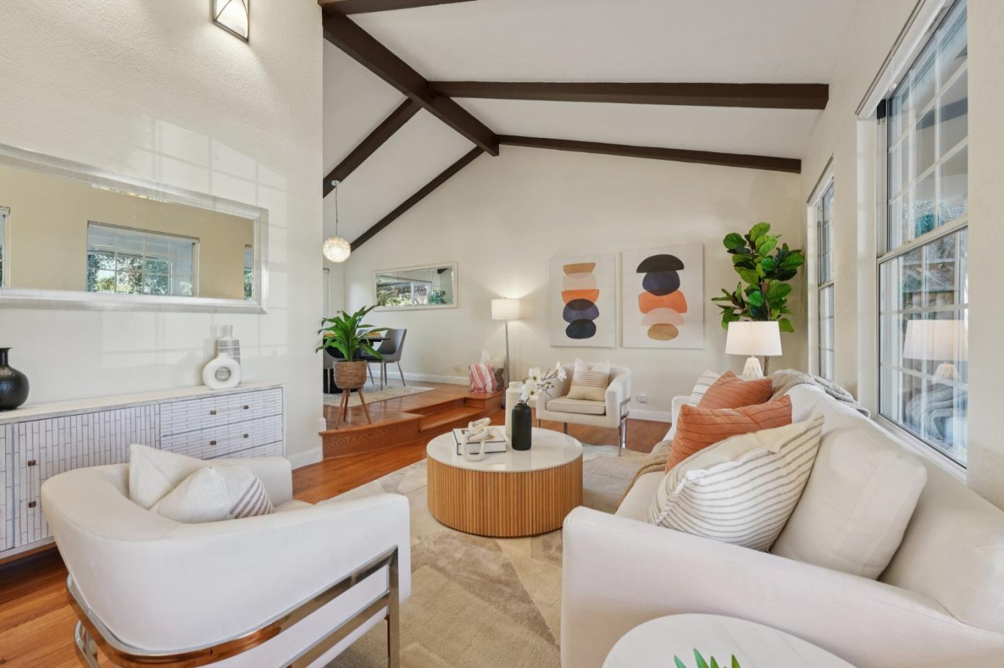 Detail Gallery Image 7 of 69 For 5330 Avenida Almendros, San Jose,  CA 95123 - 4 Beds | 3 Baths