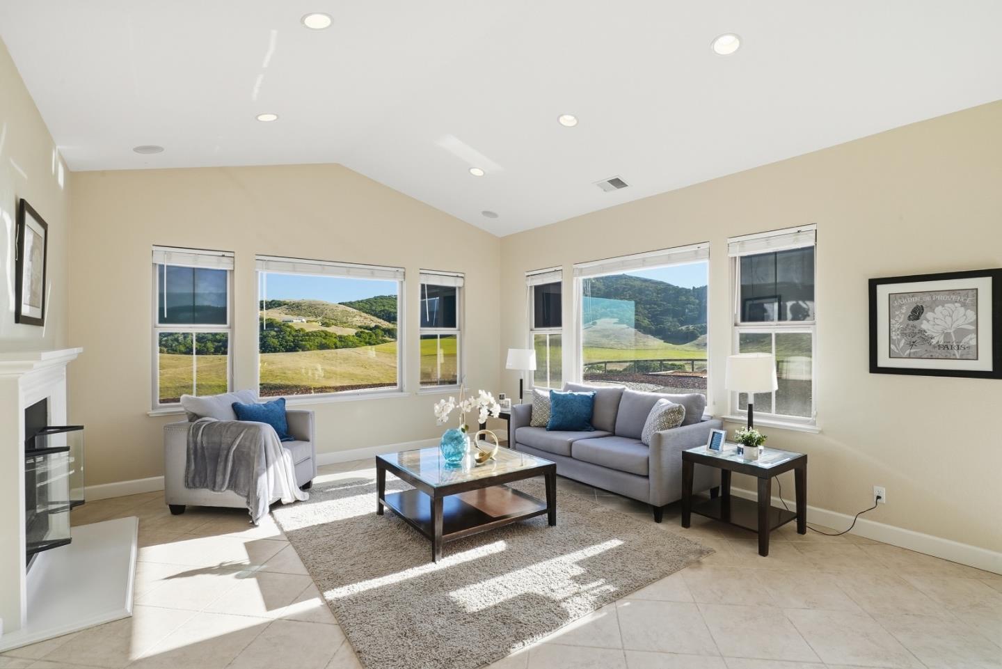 Detail Gallery Image 19 of 70 For 979 via Rodriguez, San Juan Bautista,  CA 95045 - 3 Beds | 2/1 Baths