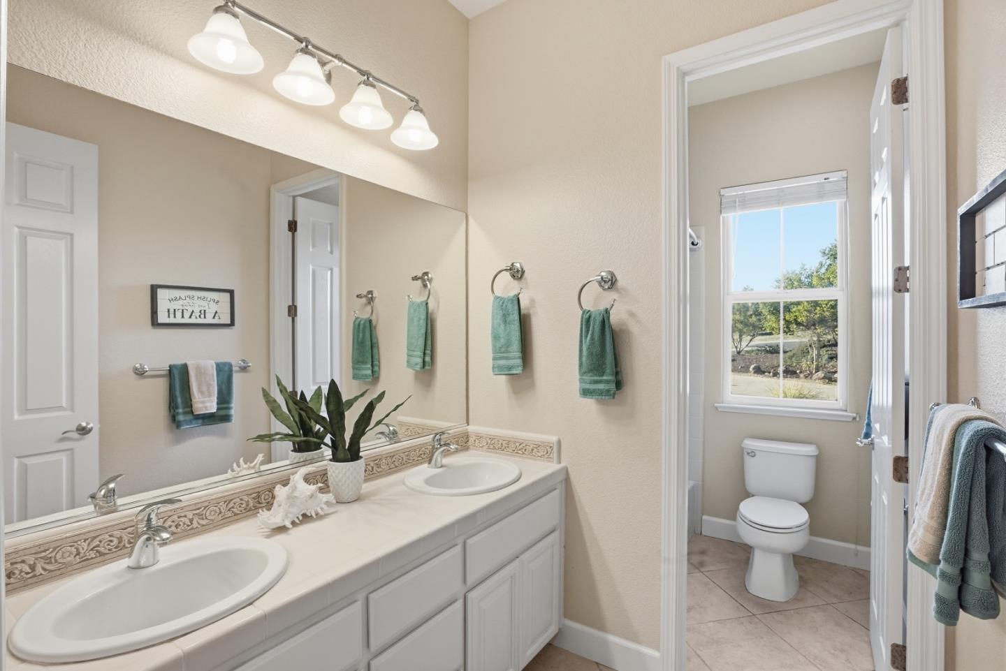 Detail Gallery Image 38 of 70 For 979 via Rodriguez, San Juan Bautista,  CA 95045 - 3 Beds | 2/1 Baths