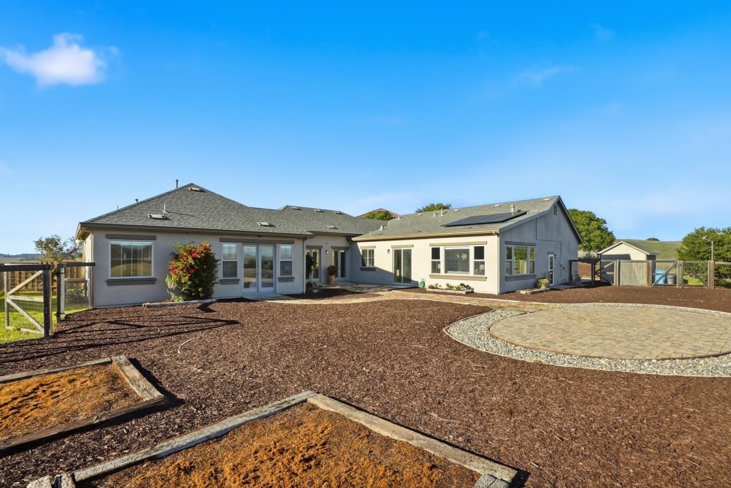 Detail Gallery Image 54 of 70 For 979 via Rodriguez, San Juan Bautista,  CA 95045 - 3 Beds | 2/1 Baths