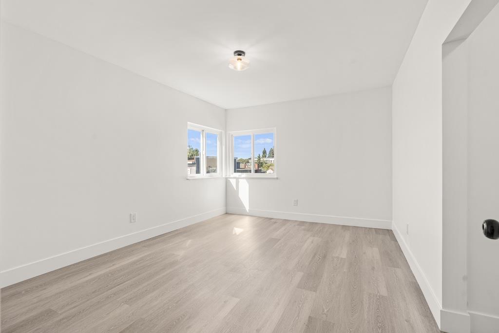 Detail Gallery Image 14 of 18 For 1463 103rd Ave, Oakland,  CA 94603 - 4 Beds | 2 Baths