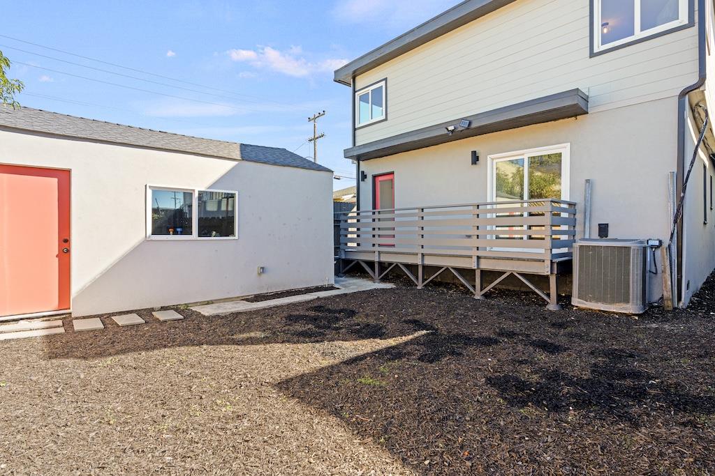 Detail Gallery Image 16 of 18 For 1463 103rd Ave, Oakland,  CA 94603 - 4 Beds | 2 Baths