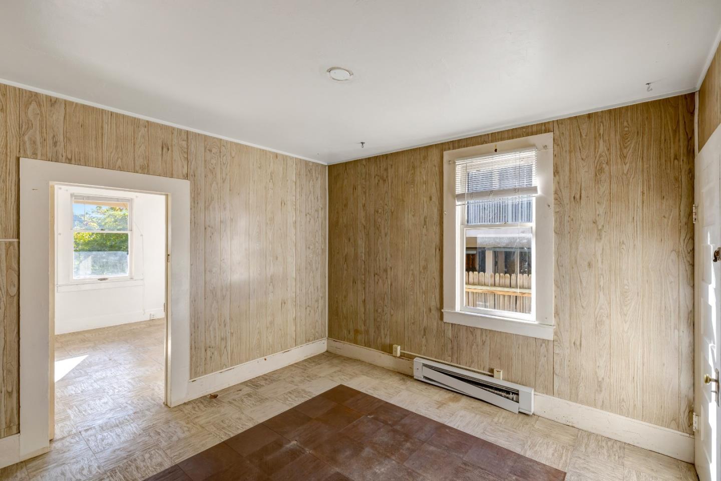 Detail Gallery Image 14 of 30 For 486 Van Buren St, Monterey,  CA 93940 - 5 Beds | 3 Baths