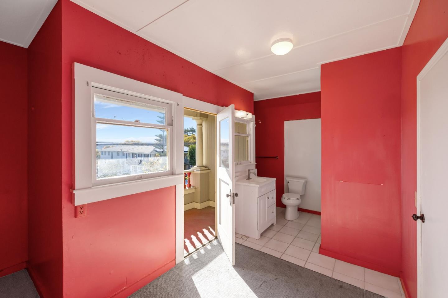 Detail Gallery Image 23 of 30 For 486 Van Buren St, Monterey,  CA 93940 - 5 Beds | 3 Baths