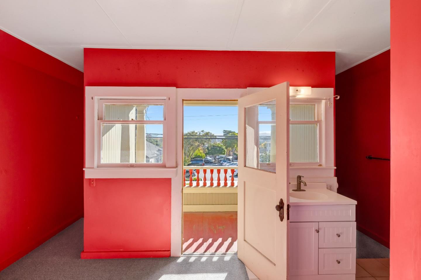 Detail Gallery Image 25 of 30 For 486 Van Buren St, Monterey,  CA 93940 - 5 Beds | 3 Baths