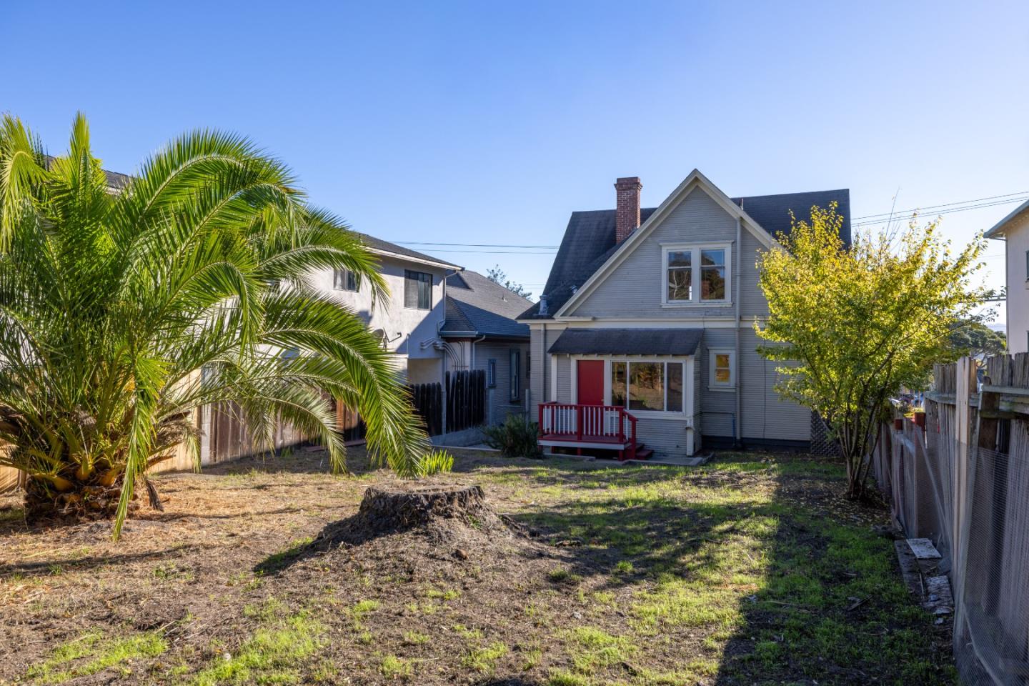 Detail Gallery Image 30 of 30 For 486 Van Buren St, Monterey,  CA 93940 - 5 Beds | 3 Baths