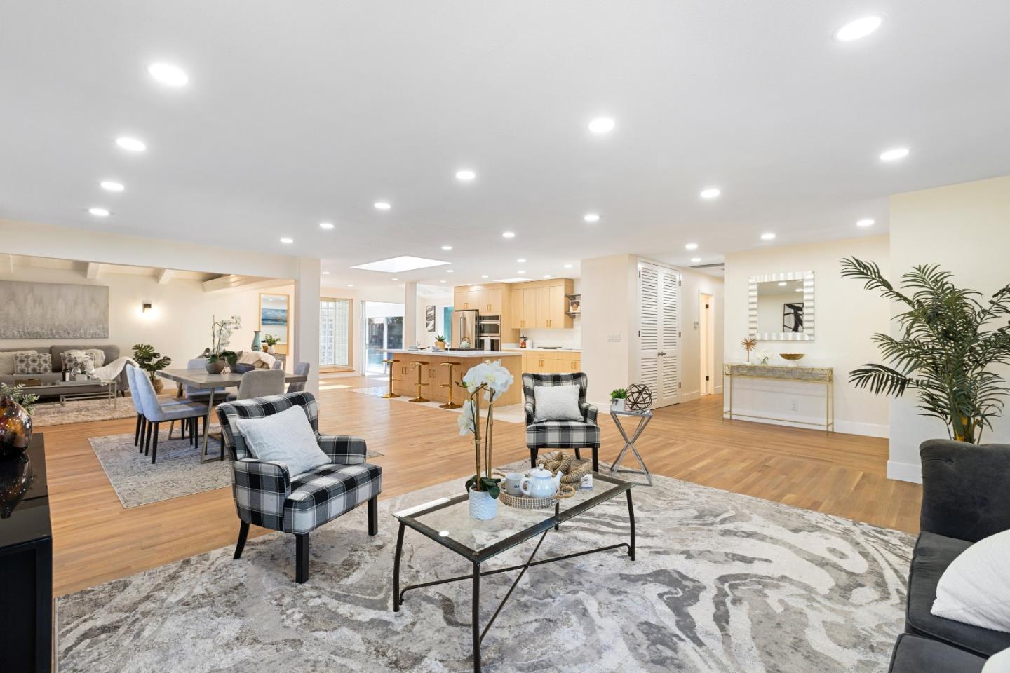 Detail Gallery Image 11 of 43 For 8120 Catalina Ct, Gilroy,  CA 95020 - 4 Beds | 2 Baths