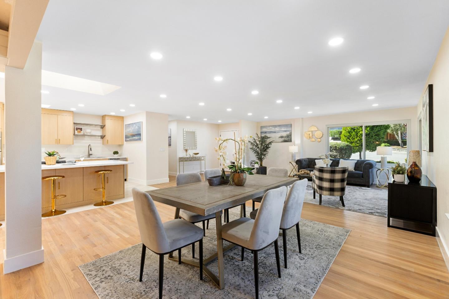 Detail Gallery Image 13 of 43 For 8120 Catalina Ct, Gilroy,  CA 95020 - 4 Beds | 2 Baths