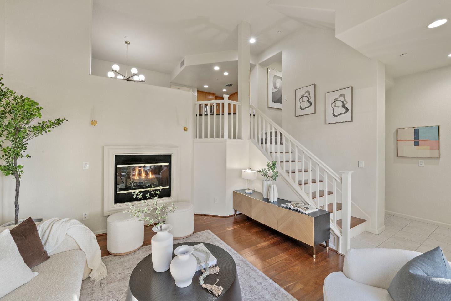 Detail Gallery Image 10 of 51 For 124 Sunol St, San Jose,  CA 95126 - 3 Beds | 3 Baths