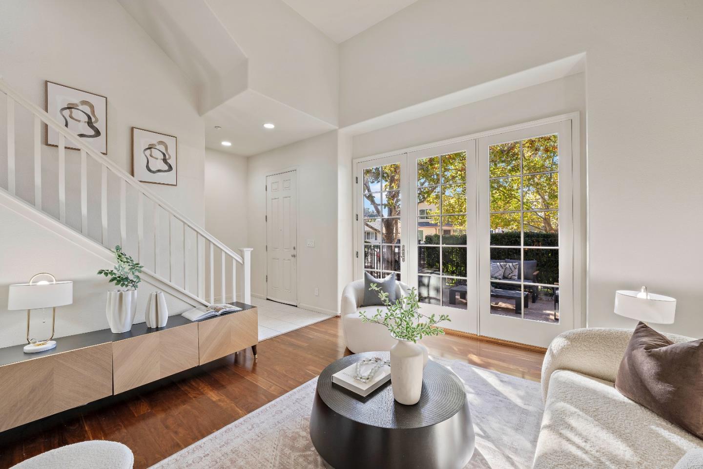 Detail Gallery Image 11 of 51 For 124 Sunol St, San Jose,  CA 95126 - 3 Beds | 3 Baths