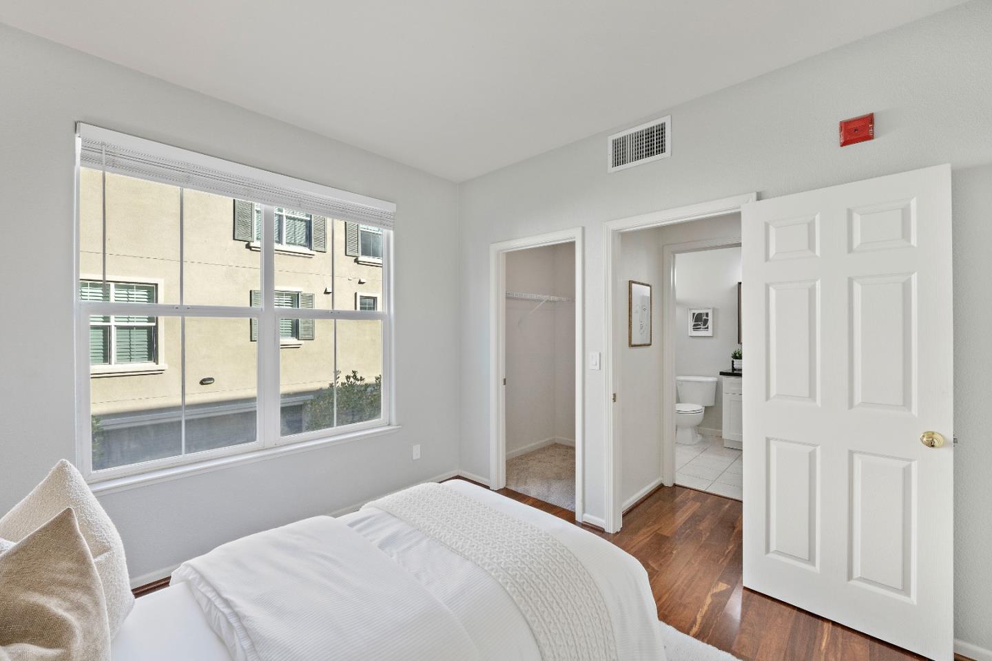 Detail Gallery Image 20 of 51 For 124 Sunol St, San Jose,  CA 95126 - 3 Beds | 3 Baths