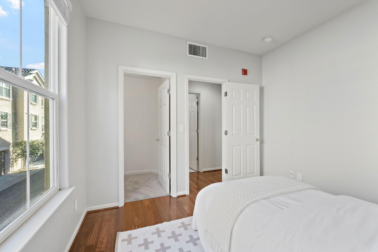 Detail Gallery Image 21 of 51 For 124 Sunol St, San Jose,  CA 95126 - 3 Beds | 3 Baths