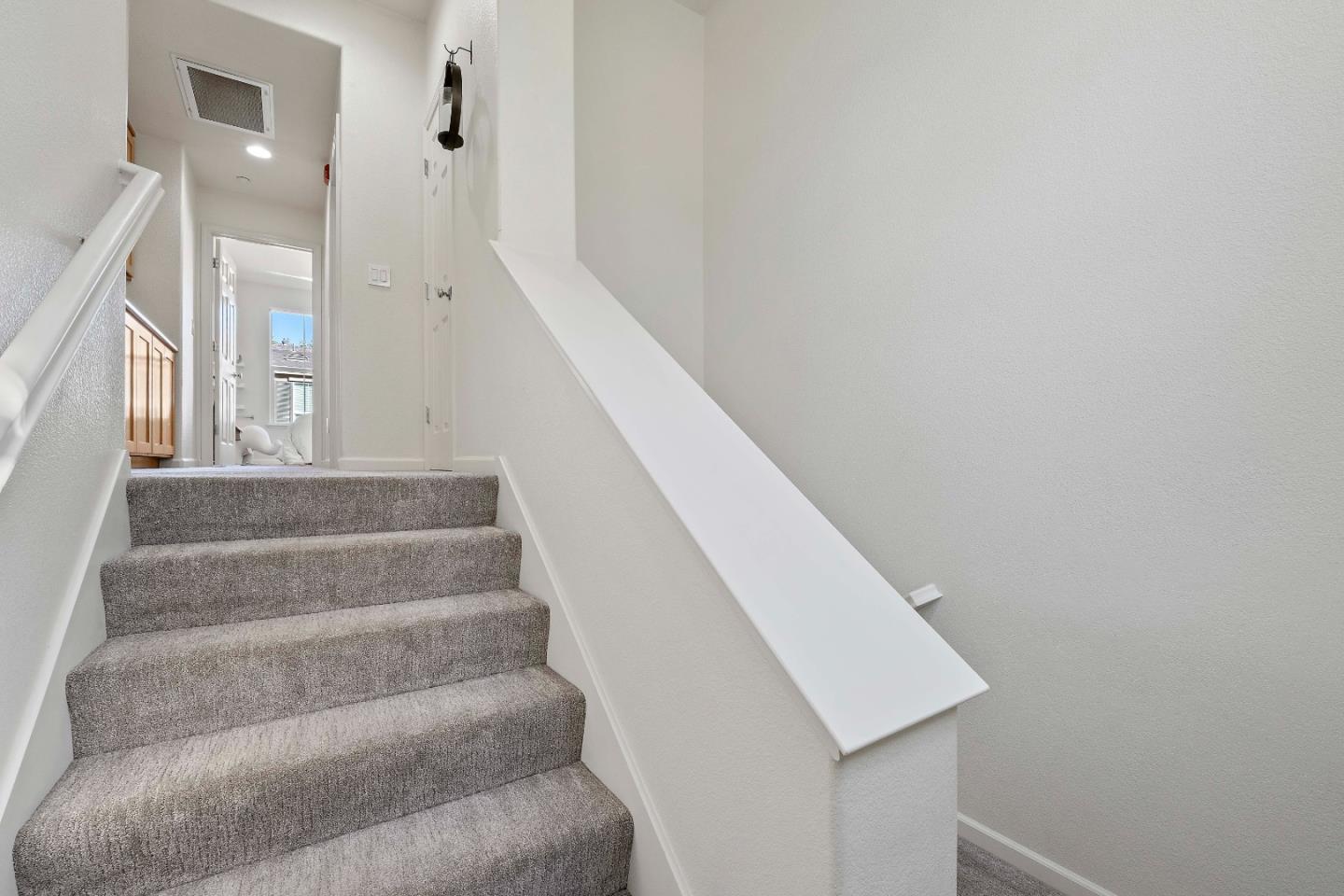 Detail Gallery Image 24 of 51 For 124 Sunol St, San Jose,  CA 95126 - 3 Beds | 3 Baths