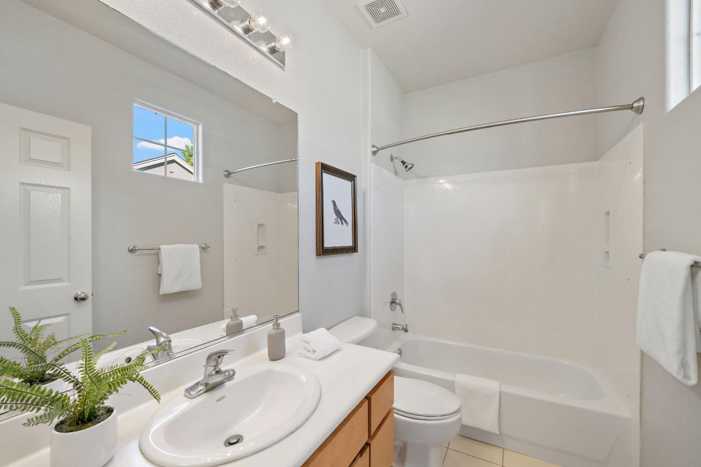 Detail Gallery Image 40 of 51 For 124 Sunol St, San Jose,  CA 95126 - 3 Beds | 3 Baths