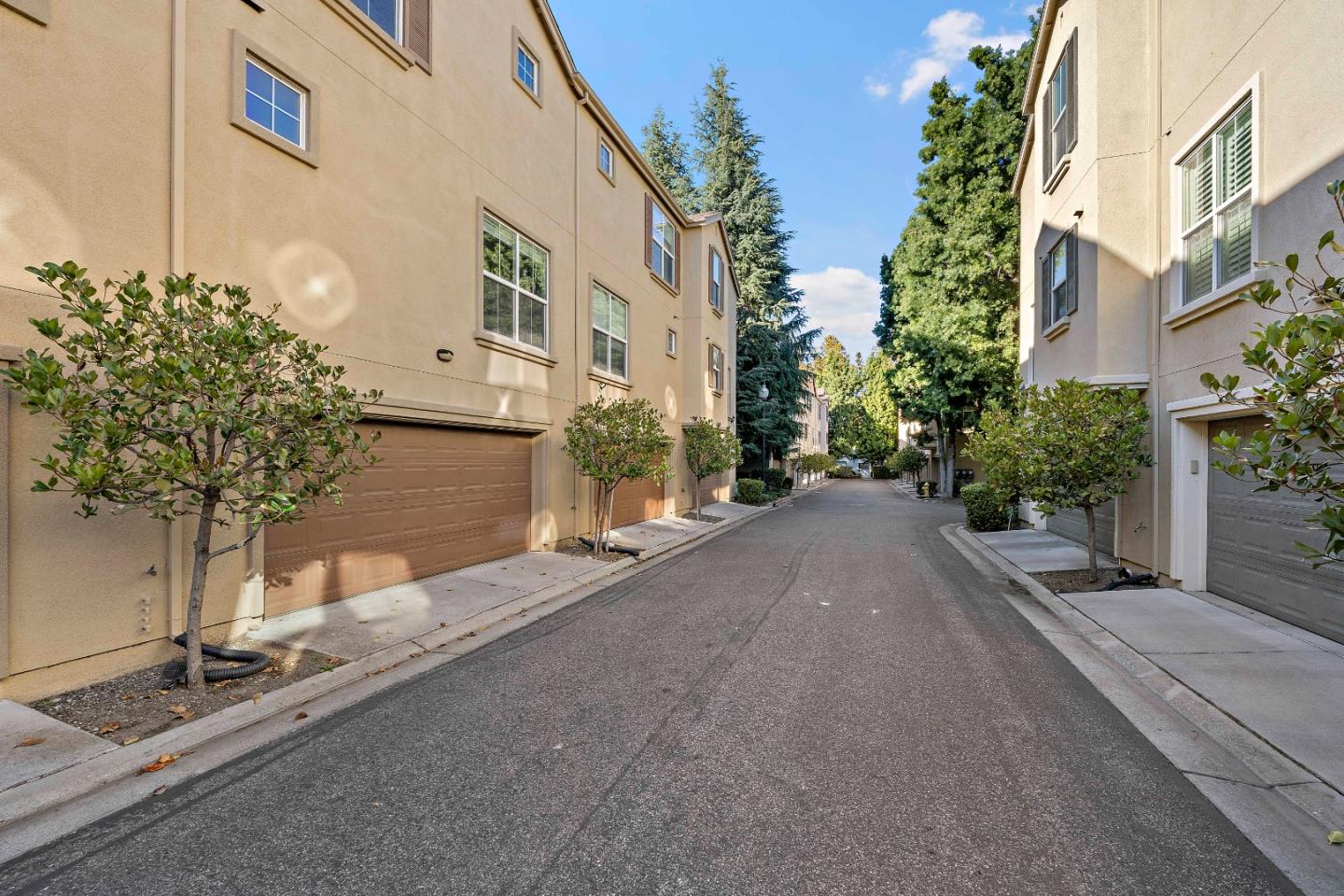 Detail Gallery Image 43 of 51 For 124 Sunol St, San Jose,  CA 95126 - 3 Beds | 3 Baths