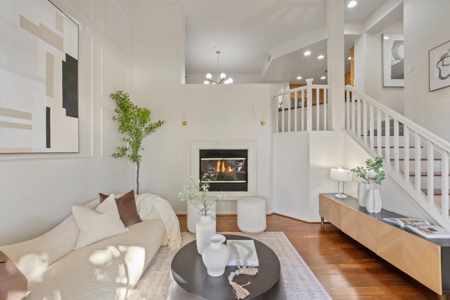 Detail Gallery Image 9 of 51 For 124 Sunol St, San Jose,  CA 95126 - 3 Beds | 3 Baths