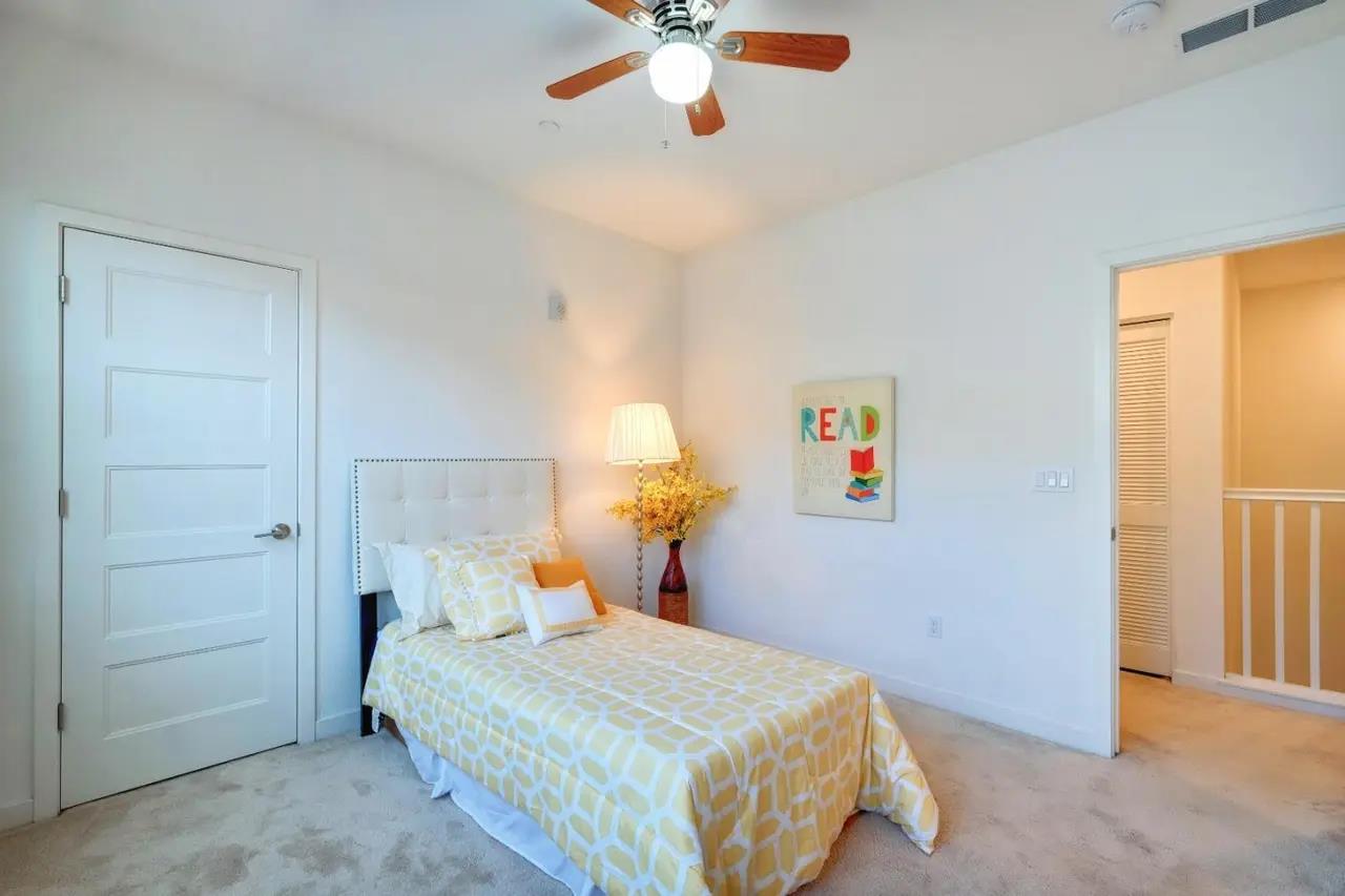 Detail Gallery Image 12 of 15 For 1878 Slate Pl, San Jose,  CA 95133 - 3 Beds | 3 Baths