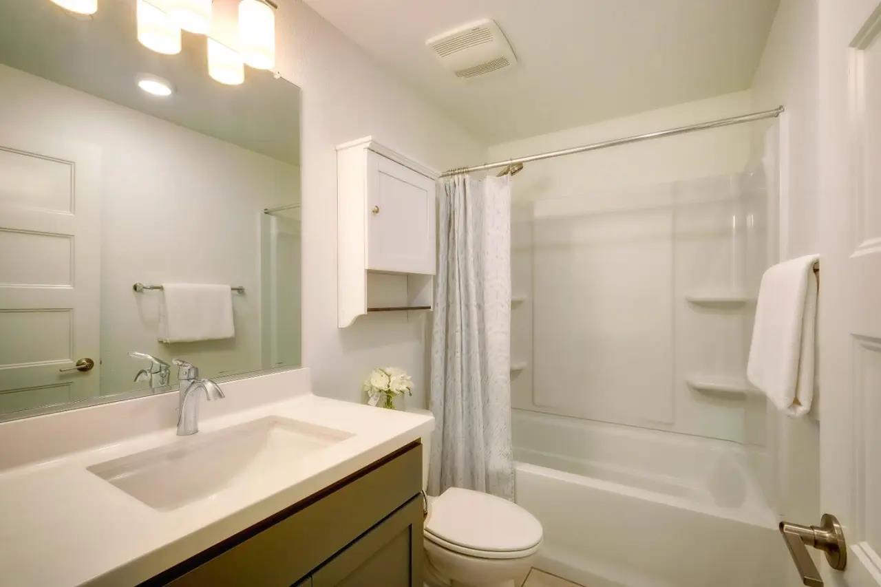 Detail Gallery Image 14 of 15 For 1878 Slate Pl, San Jose,  CA 95133 - 3 Beds | 3 Baths