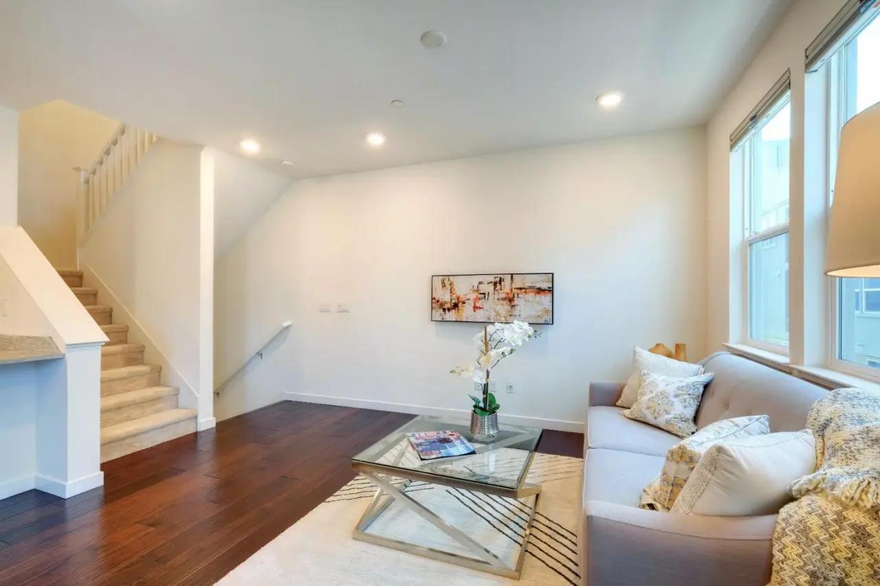 Detail Gallery Image 8 of 15 For 1878 Slate Pl, San Jose,  CA 95133 - 3 Beds | 3 Baths