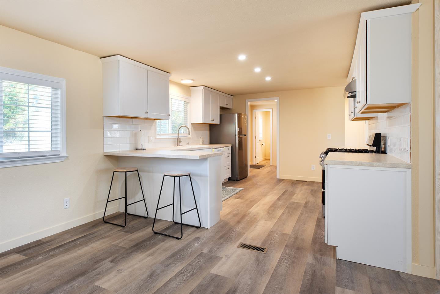 Detail Gallery Image 11 of 34 For 800 Dolan Rd #29,  Moss Landing,  CA 95039 - 3 Beds | 2 Baths