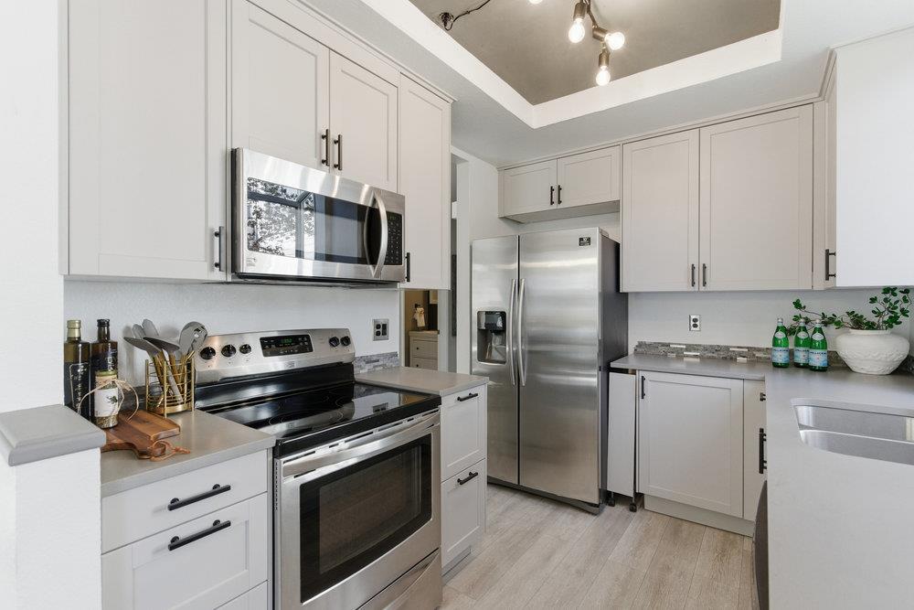 Detail Gallery Image 15 of 63 For 307 Chelsea Way, Redwood City,  CA 94061 - 1 Beds | 1 Baths