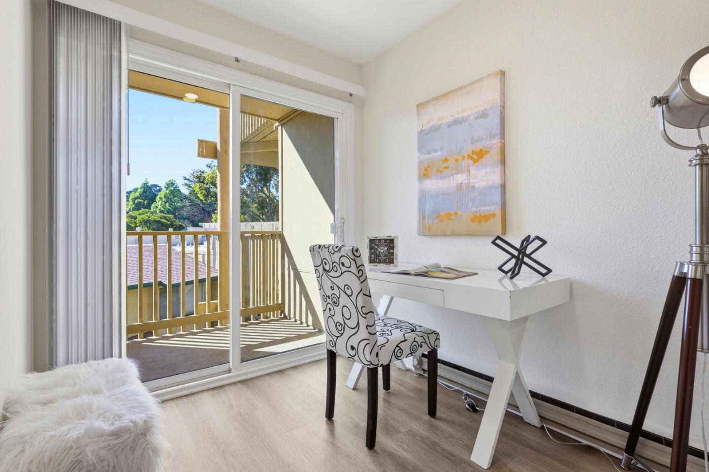 Detail Gallery Image 12 of 33 For 396 Imperial Way #208,  Daly City,  CA 94015 - 2 Beds | 1 Baths