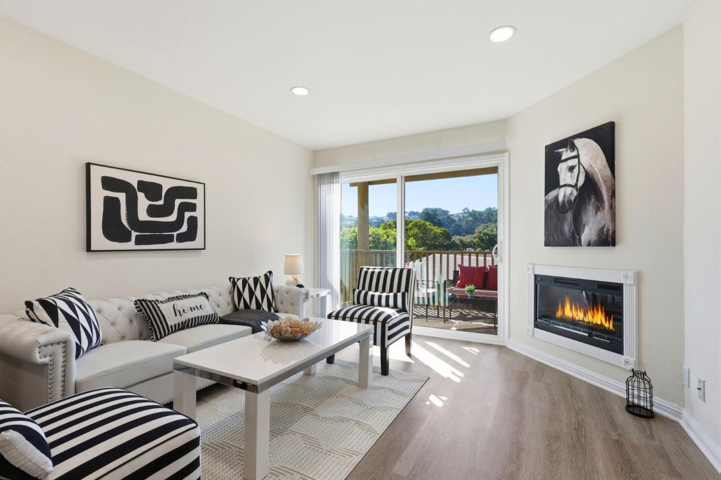 Detail Gallery Image 3 of 33 For 396 Imperial Way #208,  Daly City,  CA 94015 - 2 Beds | 1 Baths