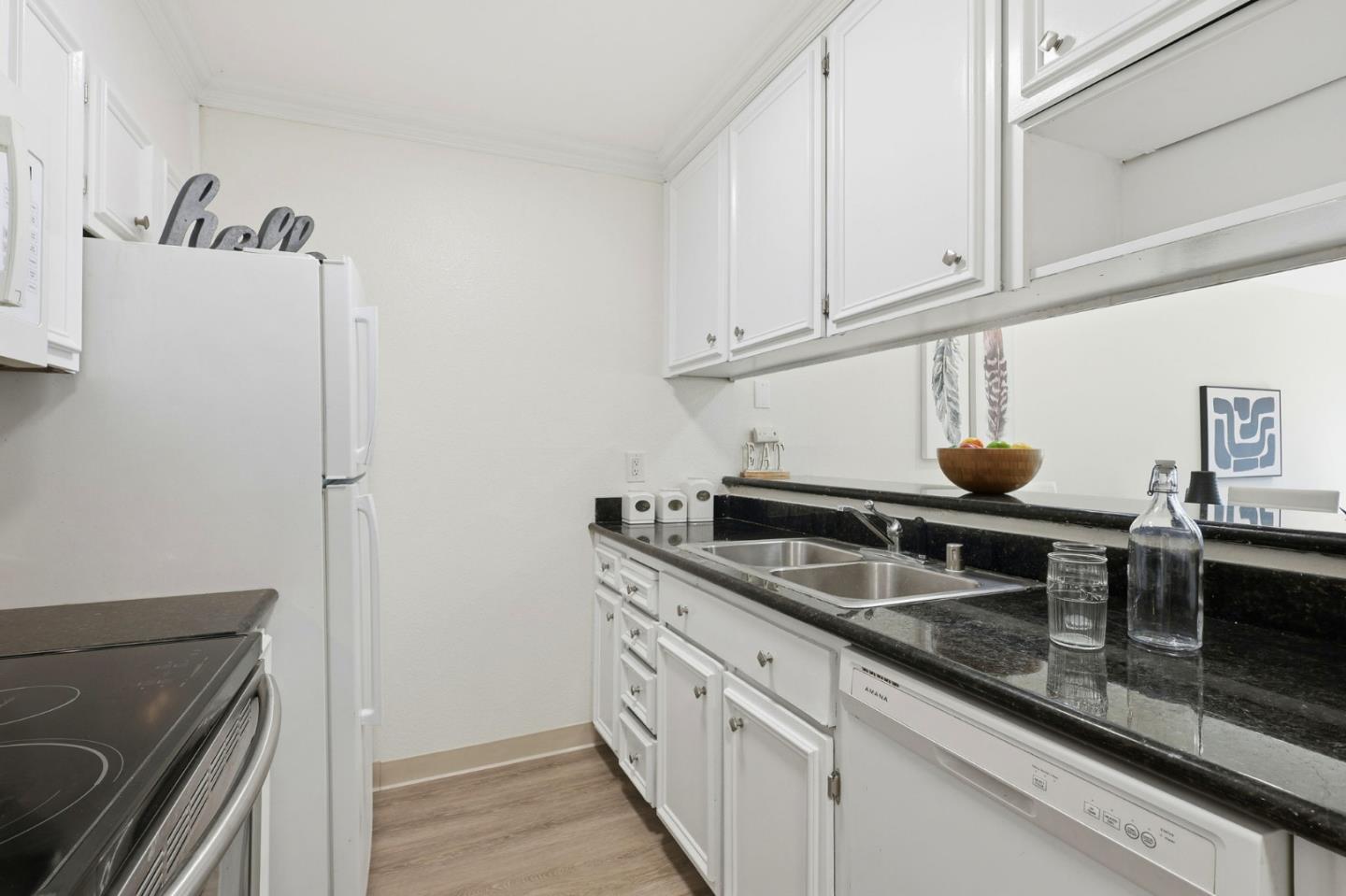 Detail Gallery Image 7 of 33 For 396 Imperial Way #208,  Daly City,  CA 94015 - 2 Beds | 1 Baths