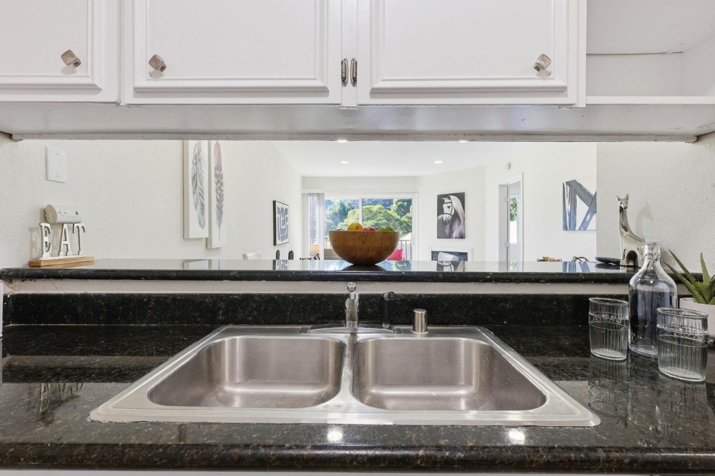 Detail Gallery Image 9 of 33 For 396 Imperial Way #208,  Daly City,  CA 94015 - 2 Beds | 1 Baths