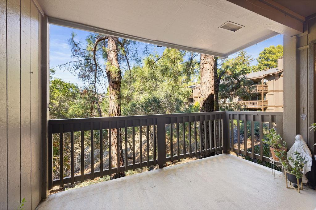 Detail Gallery Image 33 of 49 For 3350 La Mesa Dr #10,  San Carlos,  CA 94070 - 2 Beds | 2 Baths