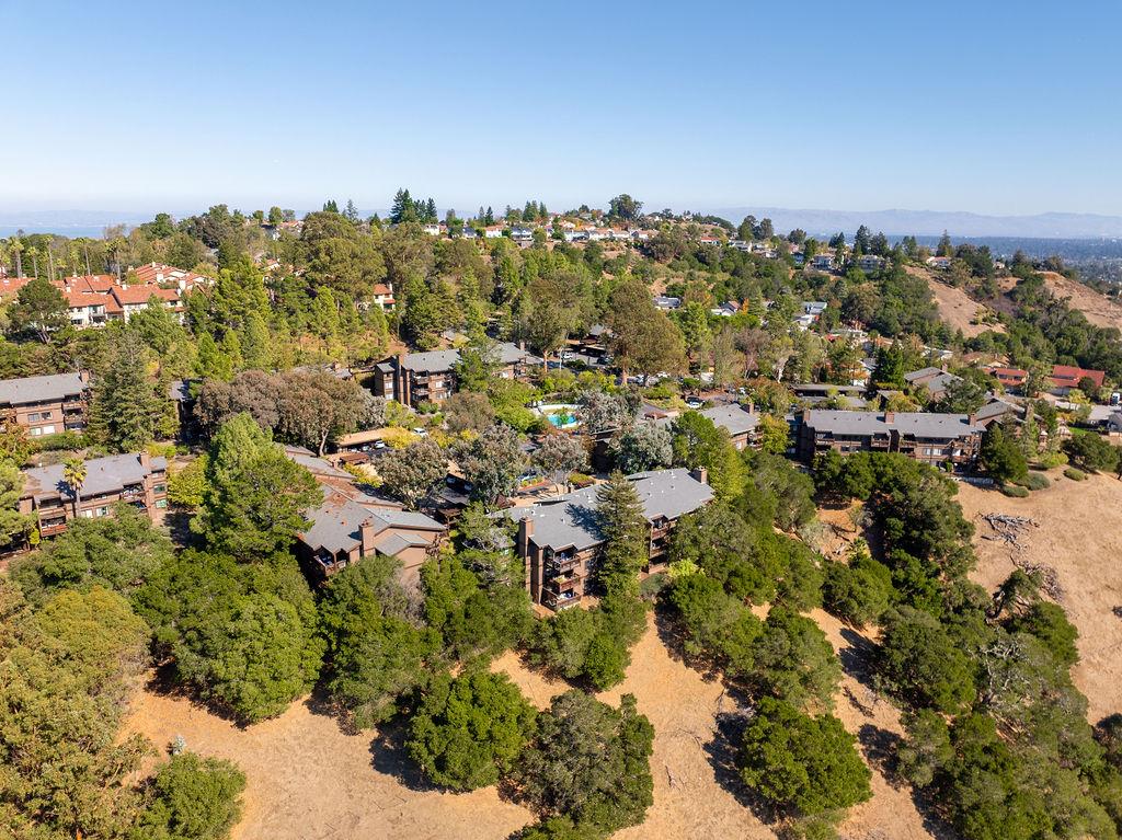 Detail Gallery Image 49 of 49 For 3350 La Mesa Dr #10,  San Carlos,  CA 94070 - 2 Beds | 2 Baths