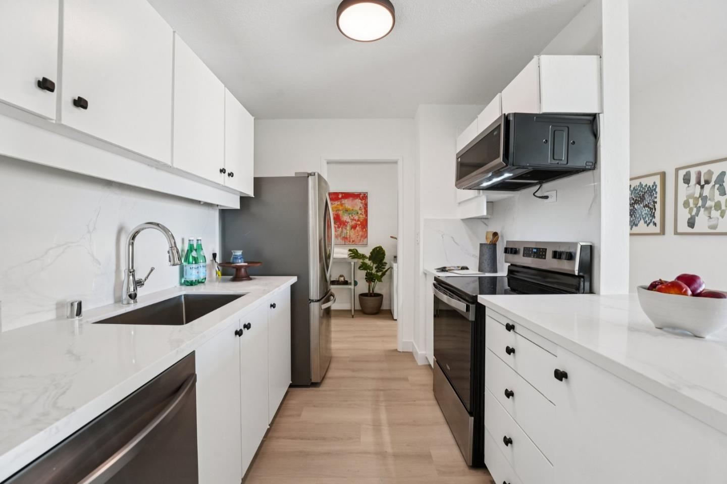 Detail Gallery Image 5 of 25 For 400 Davey Glen Rd #4826,  Belmont,  CA 94002 - 2 Beds | 2 Baths