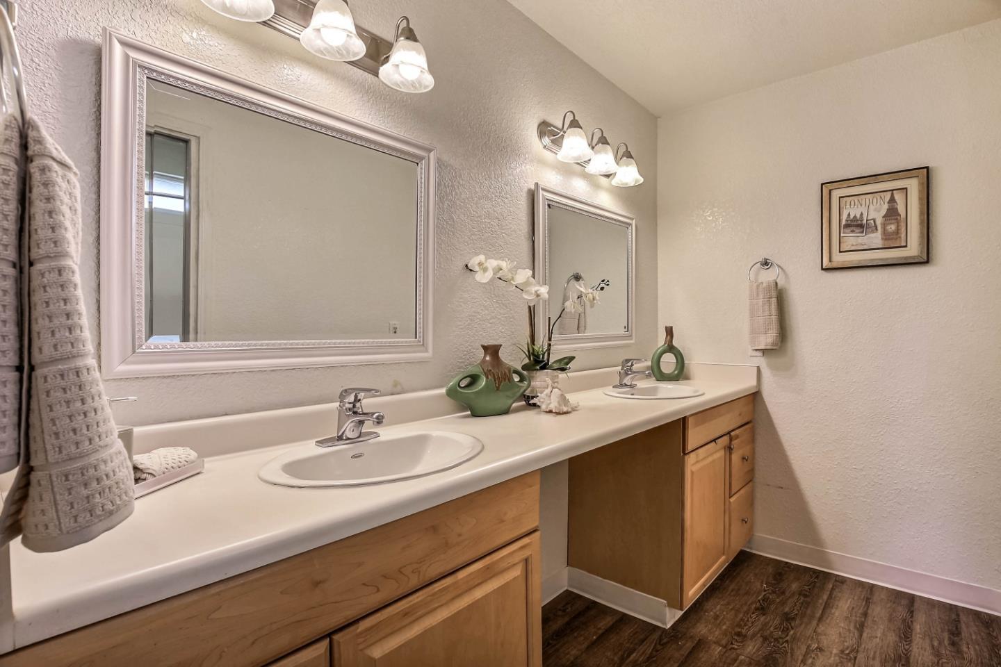 Detail Gallery Image 11 of 19 For 2396 Summer St, San Jose,  CA 95116 - 4 Beds | 3 Baths