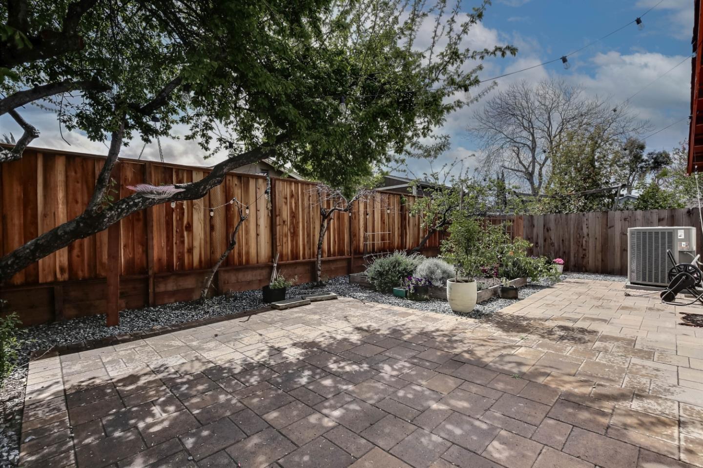 Detail Gallery Image 18 of 19 For 2396 Summer St, San Jose,  CA 95116 - 4 Beds | 3 Baths