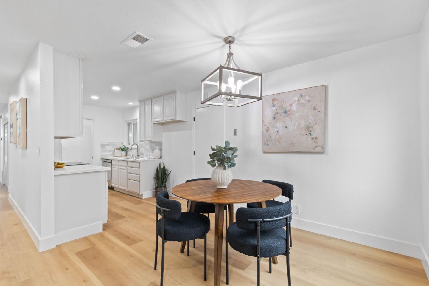 Detail Gallery Image 10 of 27 For 2271 Pumpherston Ct, San Jose,  CA 95148 - 3 Beds | 2 Baths