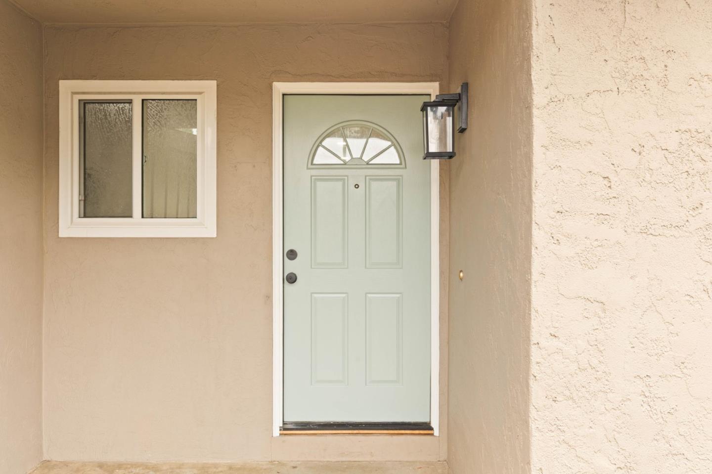 Detail Gallery Image 3 of 27 For 2271 Pumpherston Ct, San Jose,  CA 95148 - 3 Beds | 2 Baths