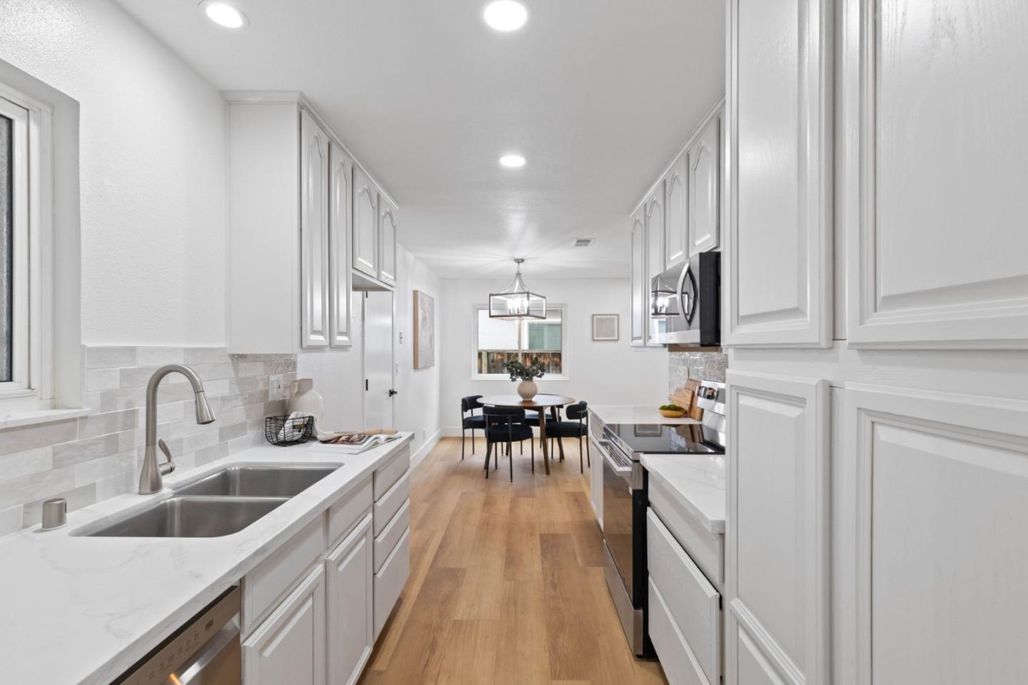 Detail Gallery Image 5 of 27 For 2271 Pumpherston Ct, San Jose,  CA 95148 - 3 Beds | 2 Baths