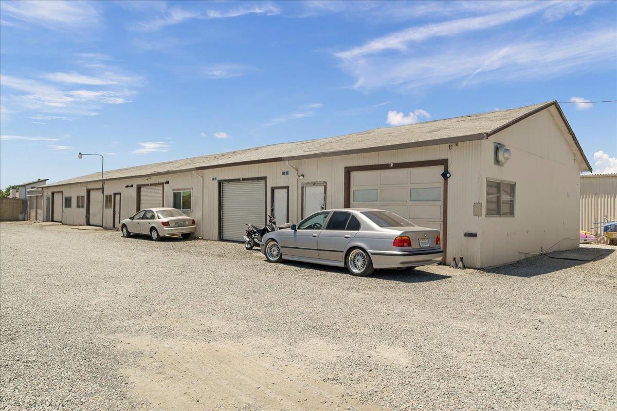 Detail Gallery Image 17 of 26 For 29605 Pacific St, Hayward,  CA 94544 - – Beds | – Baths