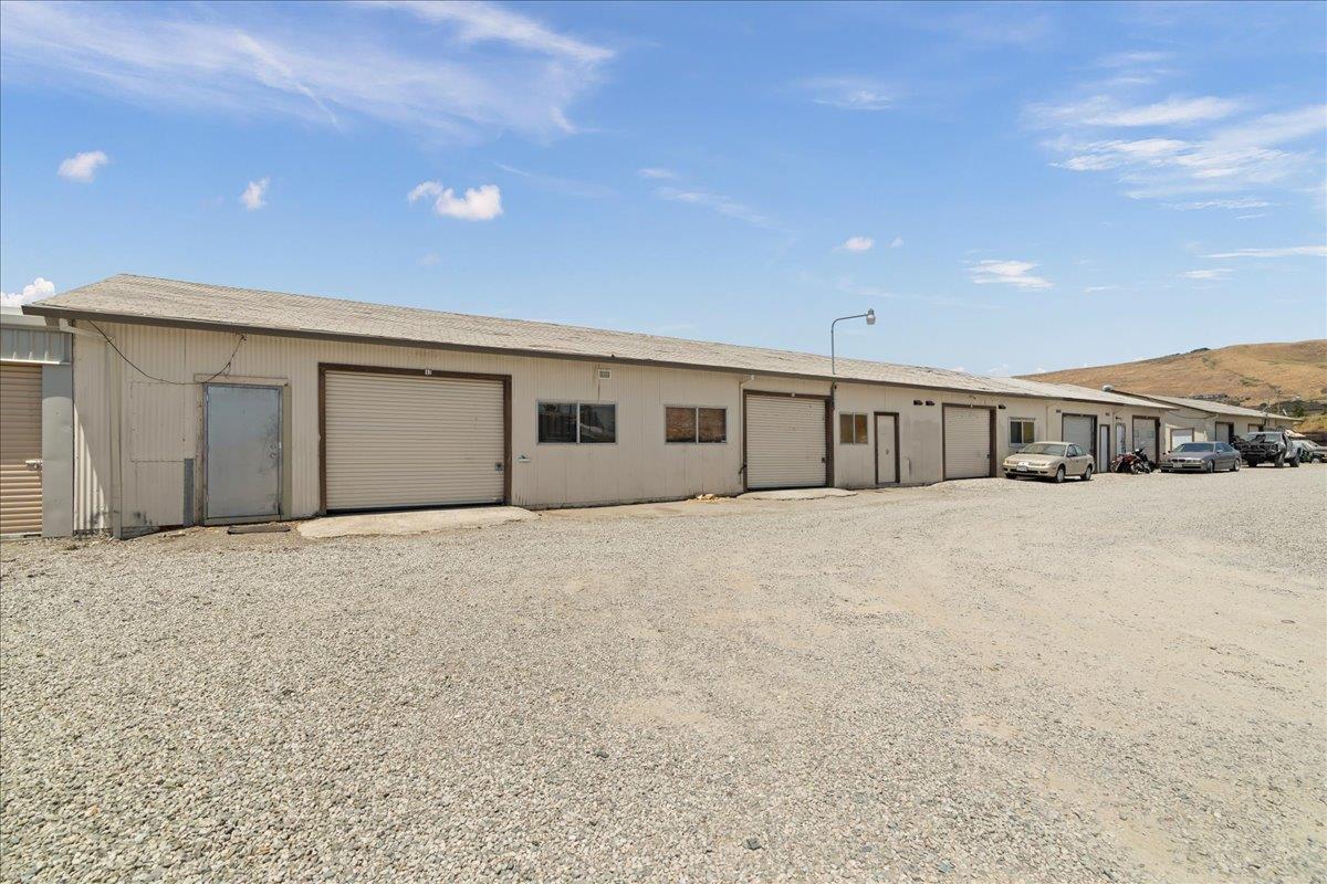 Detail Gallery Image 18 of 26 For 29605 Pacific St, Hayward,  CA 94544 - – Beds | – Baths