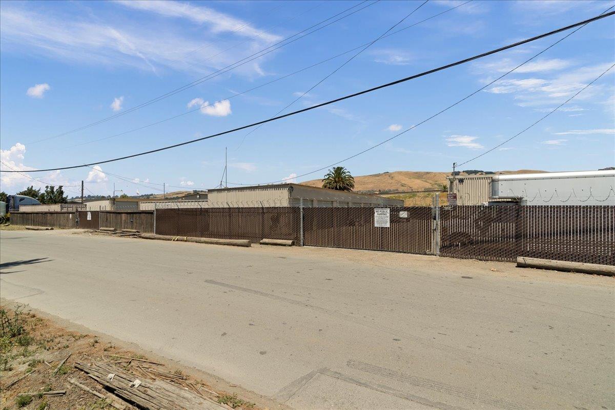 Detail Gallery Image 22 of 26 For 29605 Pacific St, Hayward,  CA 94544 - – Beds | – Baths