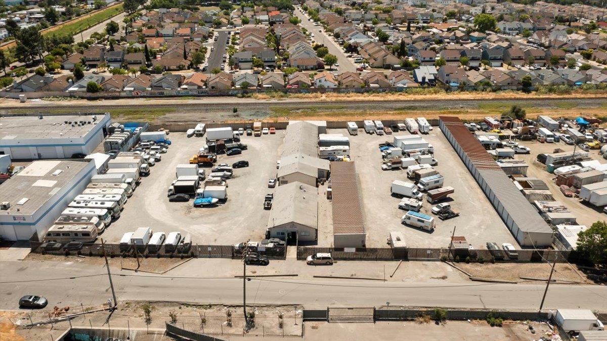 Detail Gallery Image 7 of 26 For 29605 Pacific St, Hayward,  CA 94544 - – Beds | – Baths