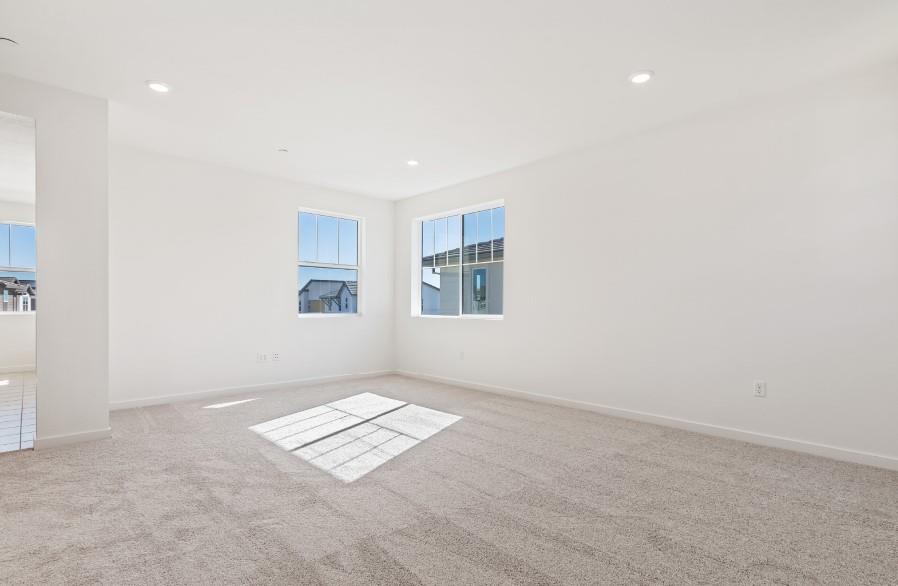 Detail Gallery Image 11 of 14 For 5709 Pathway Dr, Fairfield,  CA 94533 - 4 Beds | 3 Baths