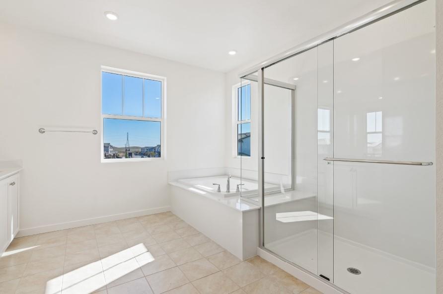 Detail Gallery Image 12 of 14 For 5709 Pathway Dr, Fairfield,  CA 94533 - 4 Beds | 3 Baths