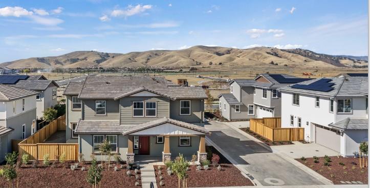 Detail Gallery Image 3 of 14 For 5709 Pathway Dr, Fairfield,  CA 94533 - 4 Beds | 3 Baths