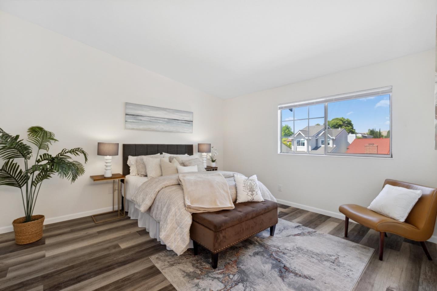 Detail Gallery Image 18 of 32 For 1291 Royal Crest Dr, San Jose,  CA 95131 - 4 Beds | 2/1 Baths